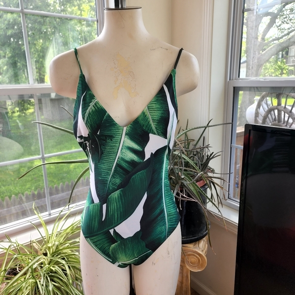 Leaf Print V neck Push Up One Piece w/Cut Out Sides Sz XS - Picture 4 of 6